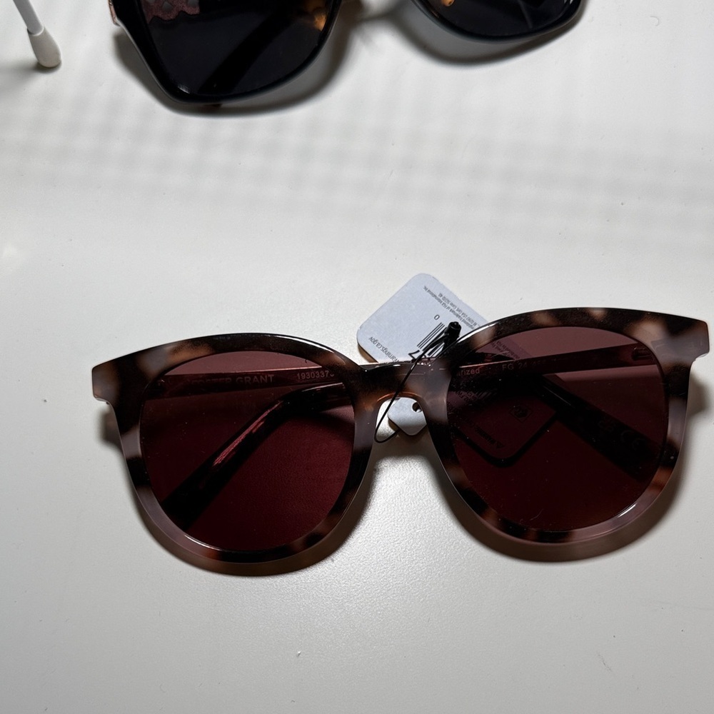 NEW! Robert Foster Woman’s Sunglasses Bundle Lot of 3 - Picture 4 of 5